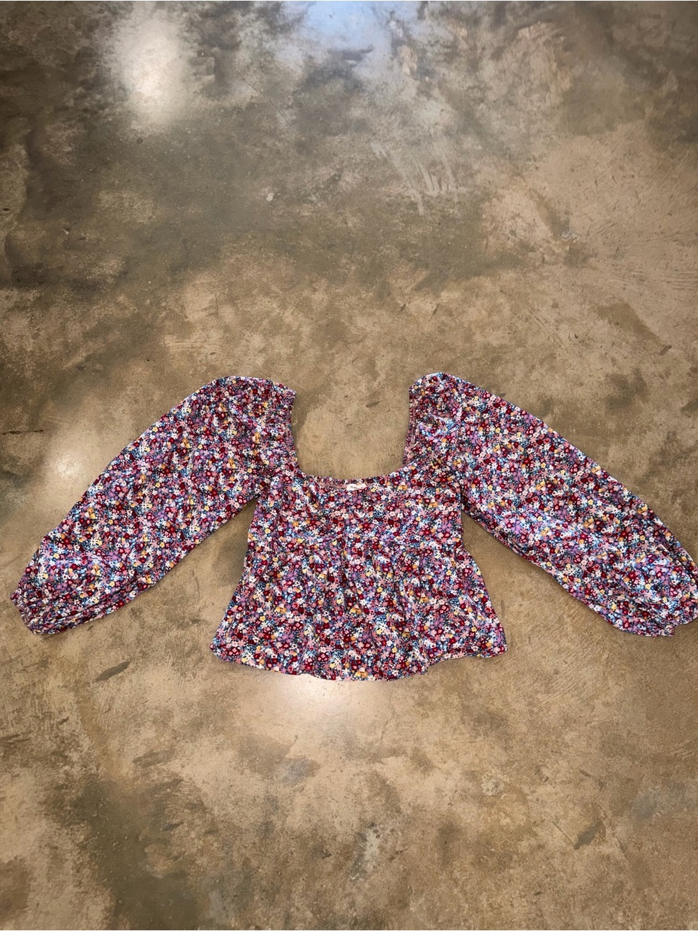 Newbury Kustom Purple Floral Square-Neck Puff Sleeve Top - M